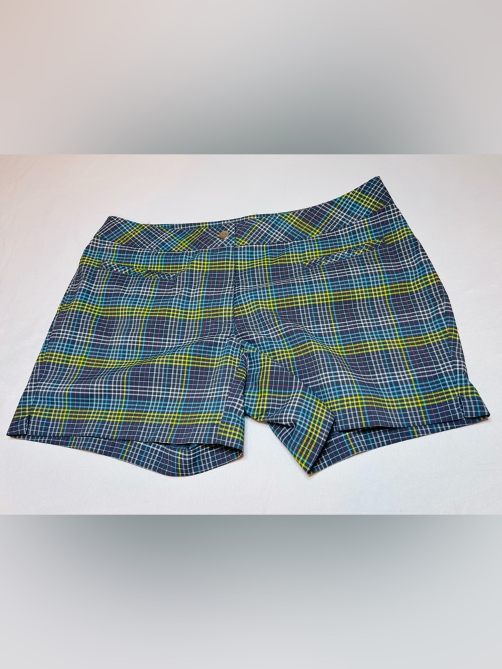 Slazenger  Women’s Plaid Golf Short Size 8 stretch sporty